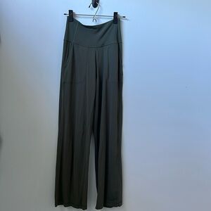 Lululemon  Align™ High-Rise Wide-Leg Pant.
